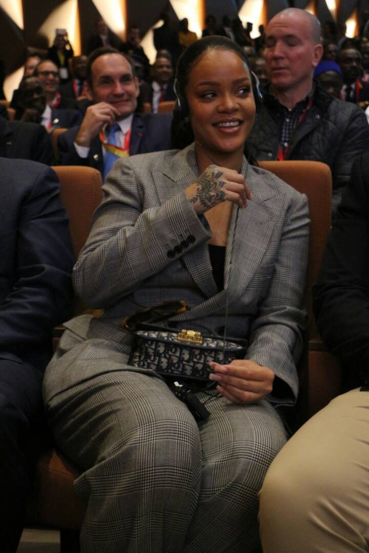Rihanna à Diamniadio pour  la Conférence de Financement du Partenariat Mondial pour l’Éducation, « Un investissement pour l’avenir », co-parrainée par Emmanuel Macron et Macky Sall.