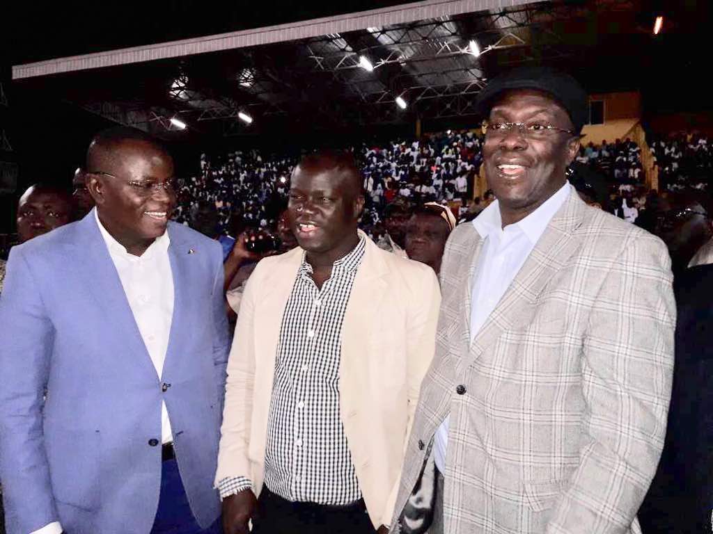 Le maire socialiste de Paos Koto, Aly Mané avec Matar Bâ et Souleymane Ndéné Ndiaye