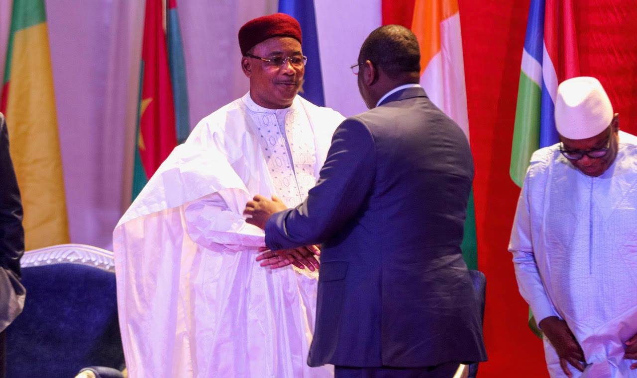 Photos: Le Président Macky Sall à Niamey pour l'ouverture de la 18e conférence des Chefs d'Etat et de Gouvernement 