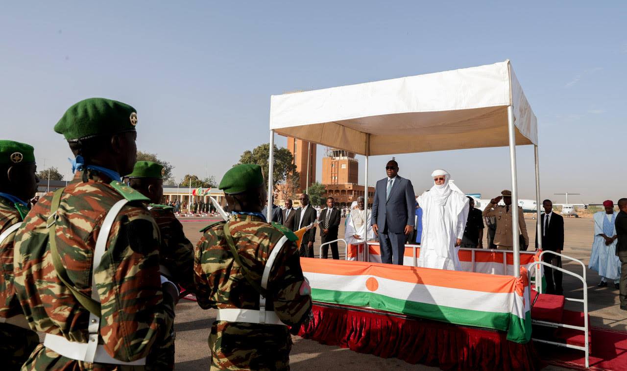 Photos: Le Président Macky Sall à Niamey pour l'ouverture de la 18e conférence des Chefs d'Etat et de Gouvernement 