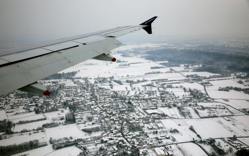 Chutes de neige : la France gère-t-elle vraiment moins bien que les autres pays ?