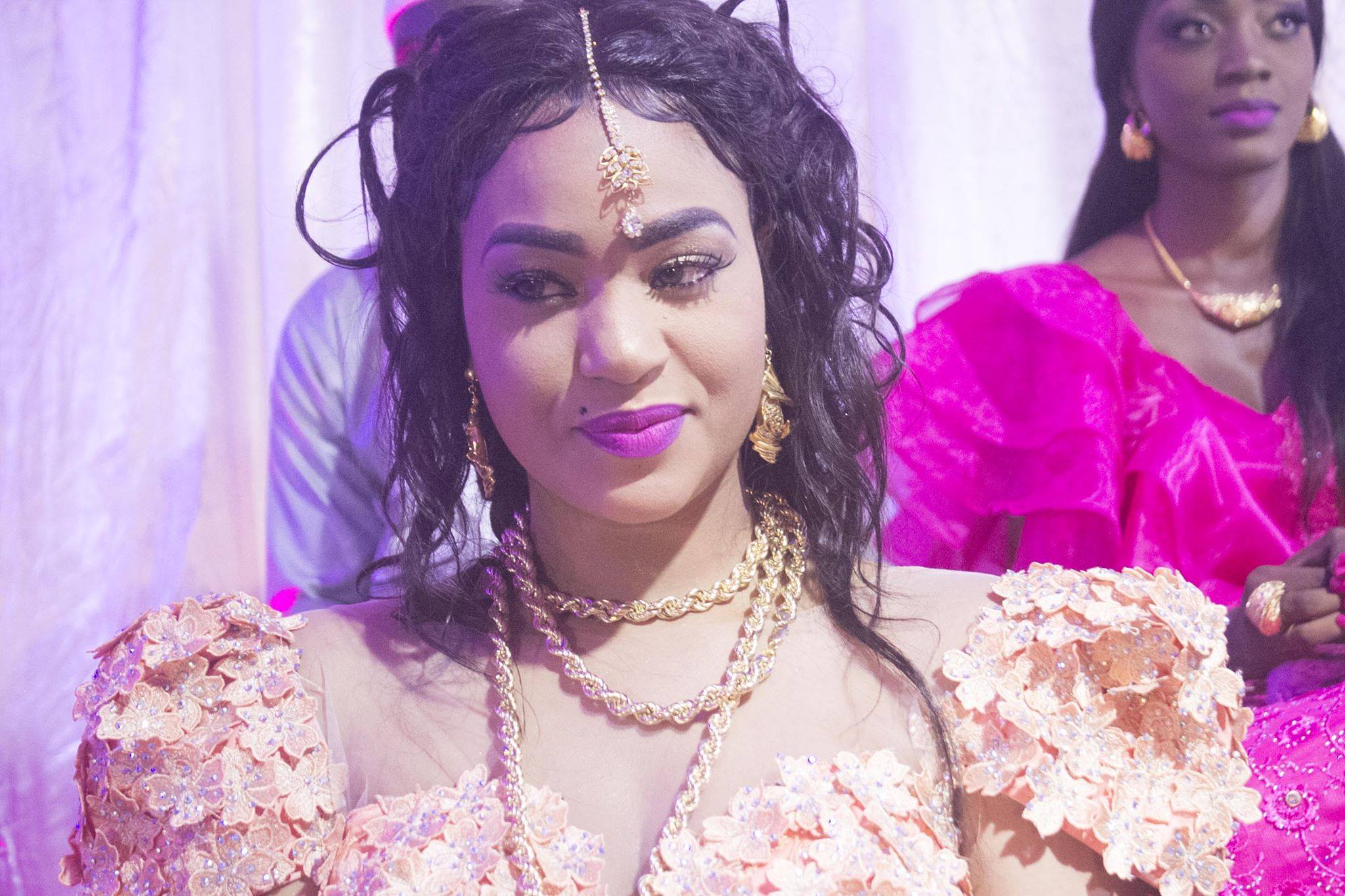 Léna Guèye de "Mbettel", agressée et dépouillée de 3 chaînes en or et d'un IPhone 8+