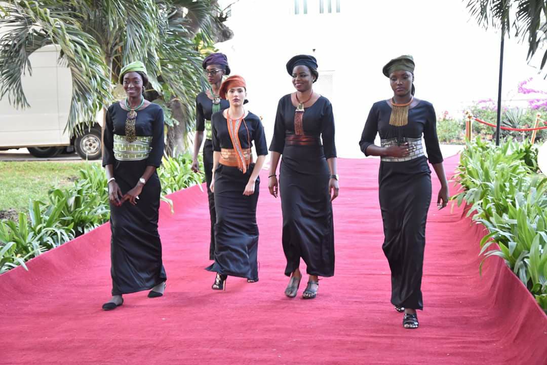 Photos: Admirez la beaute des hôtesses du dîner offert par Marième Faye Sall, Première dame du Senegal 