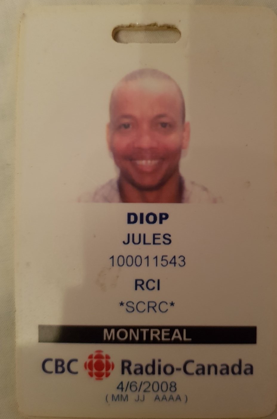 Souvenir : la carte professionnelle de Souleymane Jules Diop quand il était rédacteur-présentateur à Radio-Canada International