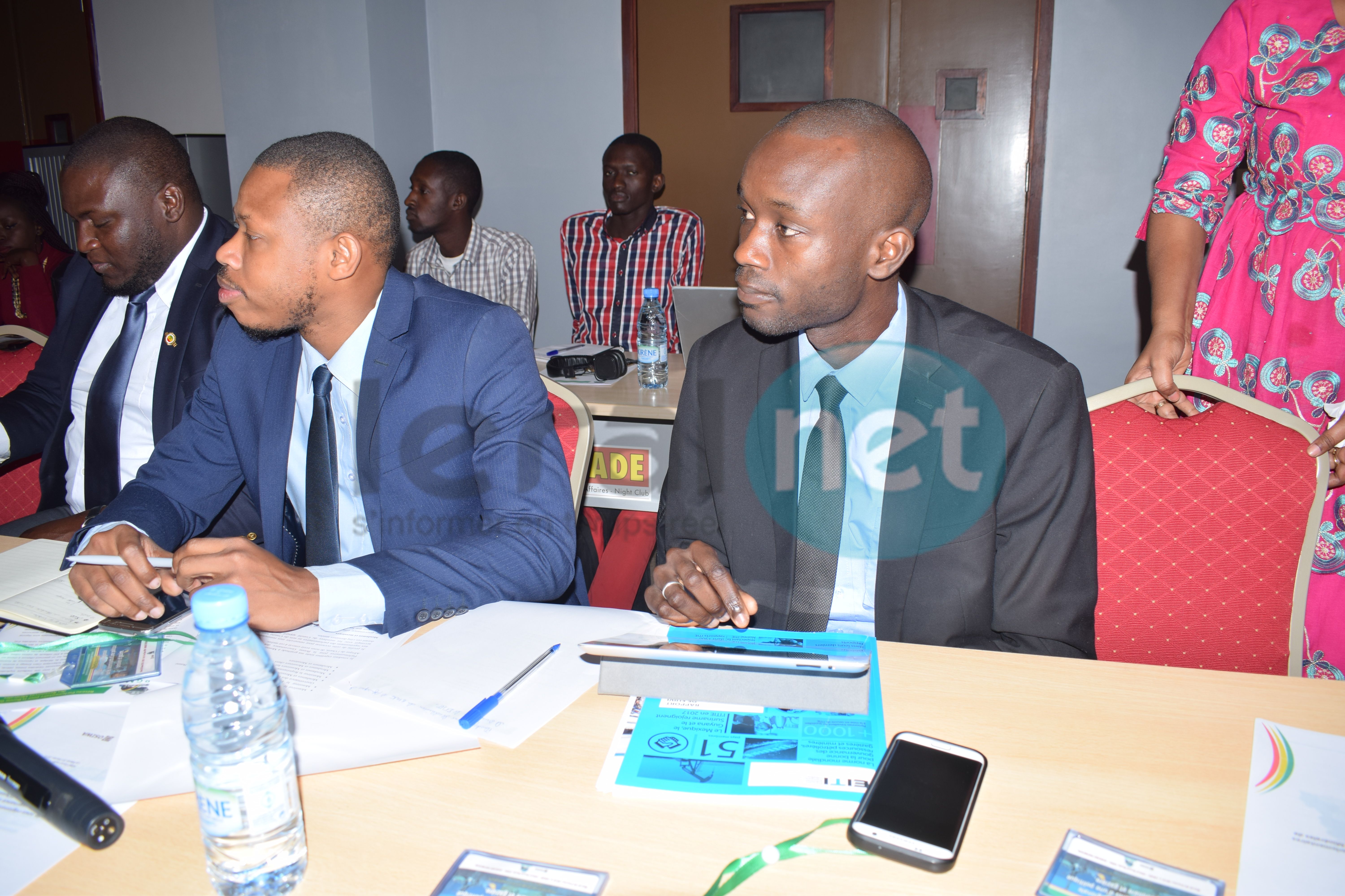 Photos : Table-ronde sous-régionale sur les déterminants d'une politique pétrolière et gazière organisée par le Réseau Parlementaire pour la Bonne Gouvernance des Ressources Minérales de l'Afrique de l'Ouest 