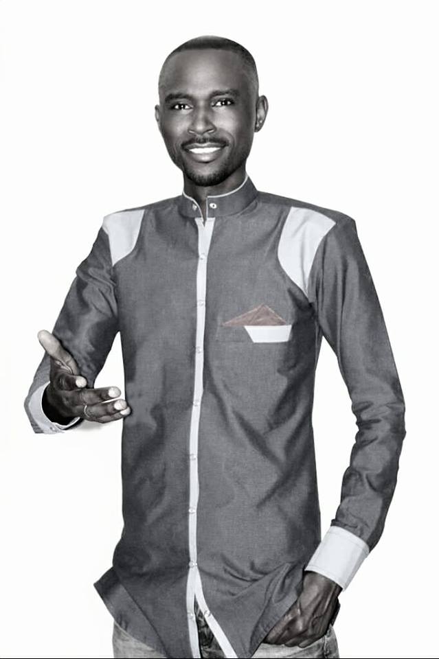 Khalifa Diakhaté, animateur de l'émission Jakaalo Bi, rend le tablier