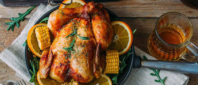 Pourquoi c’est finalement bon pour nous de manger la peau du poulet rôti