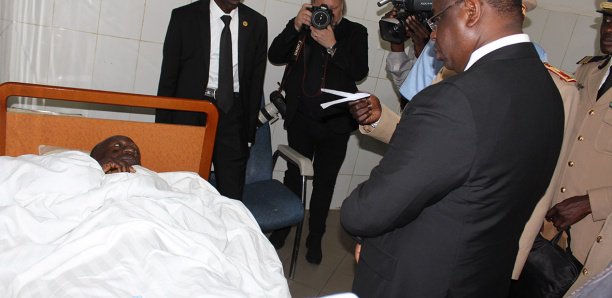 Photos : Macky Sall à l'hôpital Principal au chevet des 11 blessés du crash d'hélicoptère