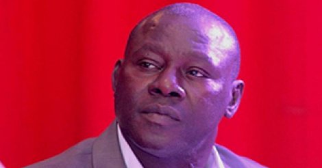 Tapha Gueye met en garde Gris Bordeaux : “Il doit vaincre ou périr”