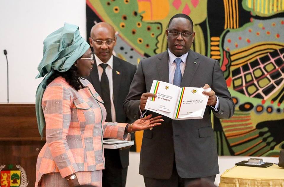 Photos : Le CSE a remis au Président Macky Sall, le rapport de la Mandature 2013-2018