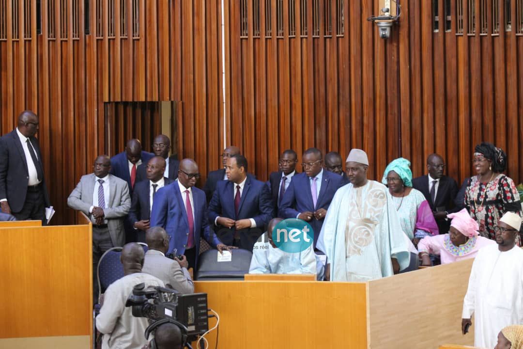 Les premières images du passage du Premier ministre Mahammed Boun Abdallah Dionne à l’Assemblée nationale