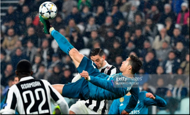 Photo football : Dégustez la reprise acrobatique phénoménale de Cristiano Ronaldo face à Juventus