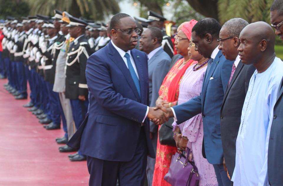 «Avez-vous le droit de prendre en otage ce pays de par vos invectives et menaces?» (Par Babacar Ndiaye)