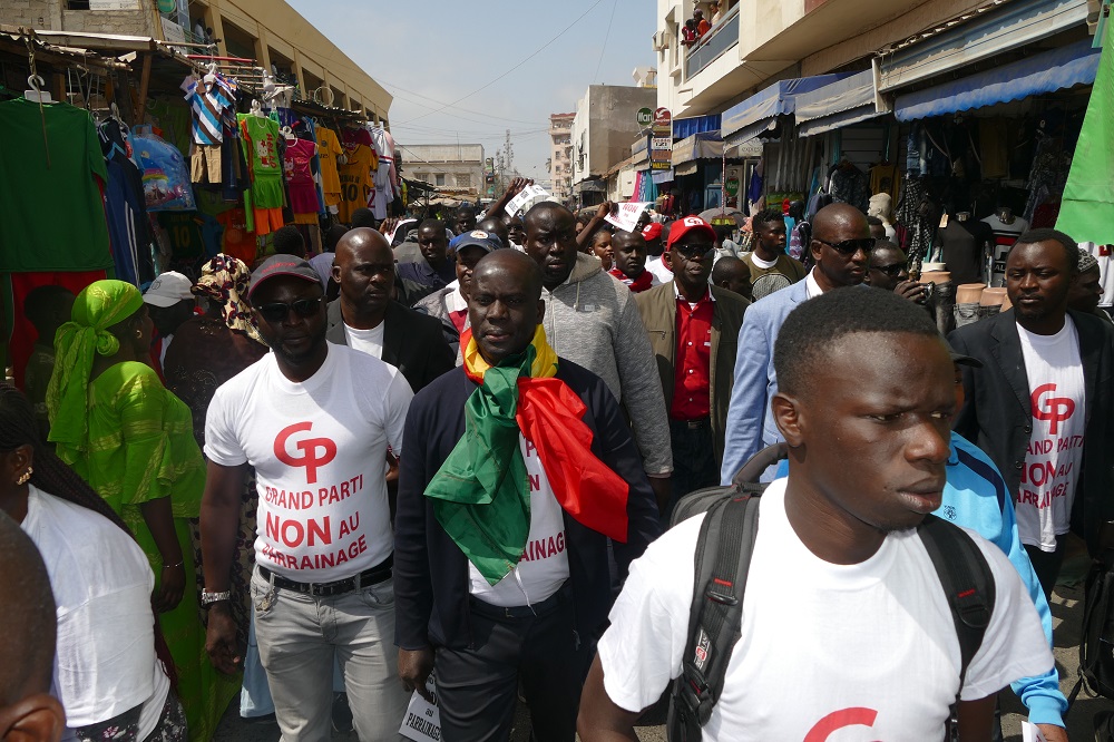 Manifestation contre le parrainage: Gackou livre "un avant-goût" et se heurte aux forces de l’ordre à la place de l’Indépendance