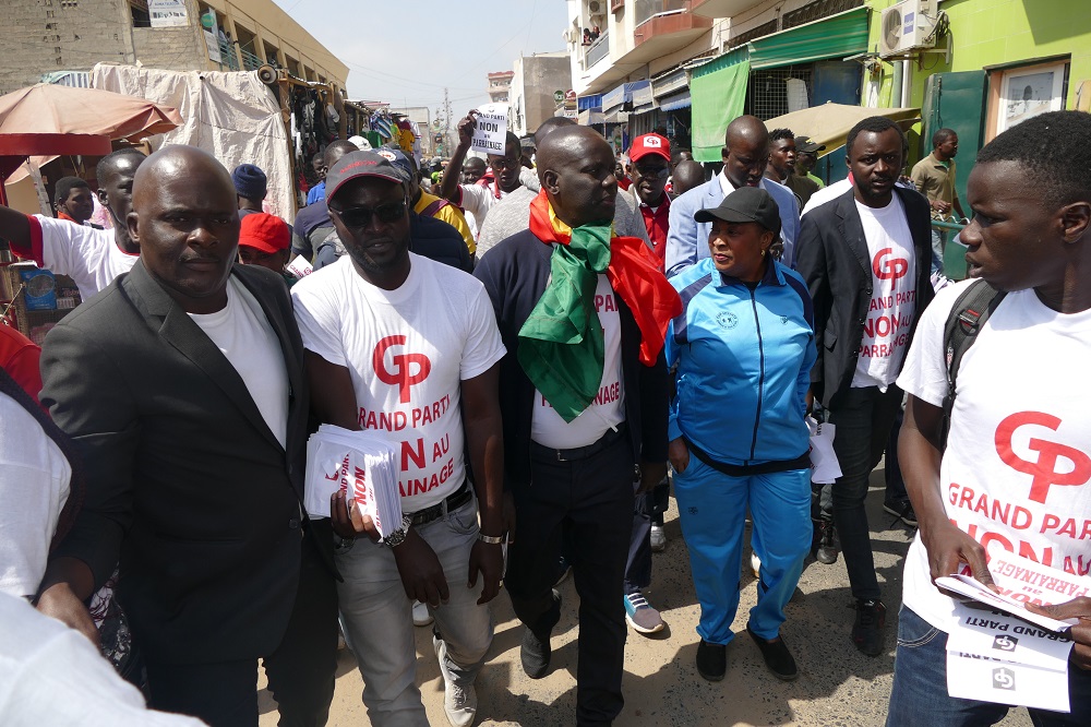 Manifestation contre le parrainage: Gackou livre "un avant-goût" et se heurte aux forces de l’ordre à la place de l’Indépendance
