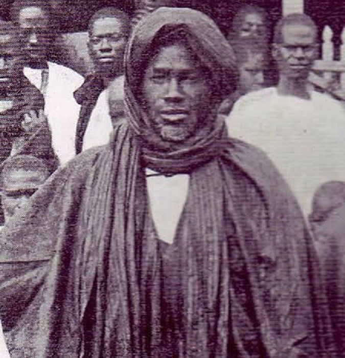 Centenaire des Tirailleurs sénégalais : Mame Fallou Fall, fils aîné de Mame Cheikh Ibrahima Fall, célébré à l’Arc de Triomphe le 08 mai