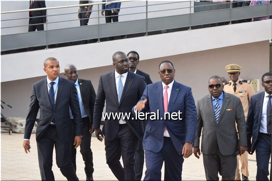 Diamniadio - Les images de l'inauguration du premier lot d'immeubles devant abriter les sphères ministérielles à Diamniadio par le président de la République, Macky Sall