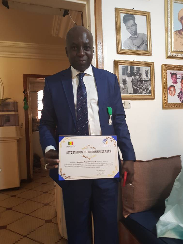 Pape Maël Diop, Directeur des aéroports du Sénégal décoré à l'occasion du 1er mai
