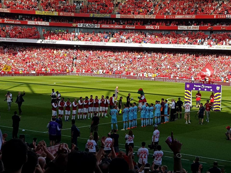 PHOTOS - Magnifique hommage à Arsène Wenger pour son dernier match à l'Emirates Stadium.