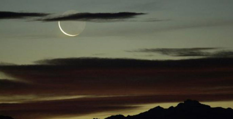 LE CROISSANT LUNAIRE APERÇU À DAKAR, LE RAMADAN DÉBUTE JEUDI