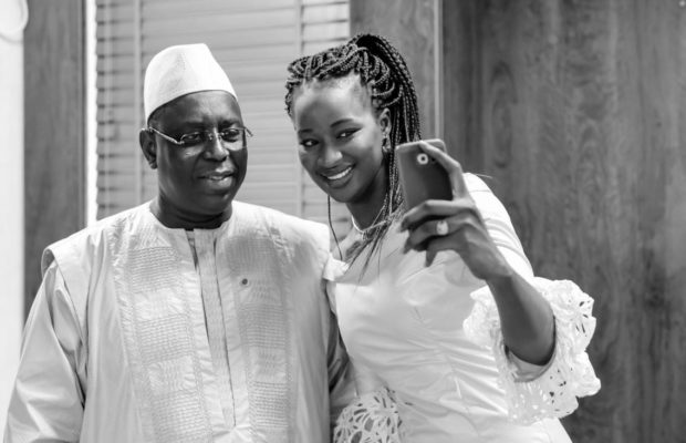 Incroyable ! Macky Sall augmente les Bourses et diminue le coût des Tickets de restauration