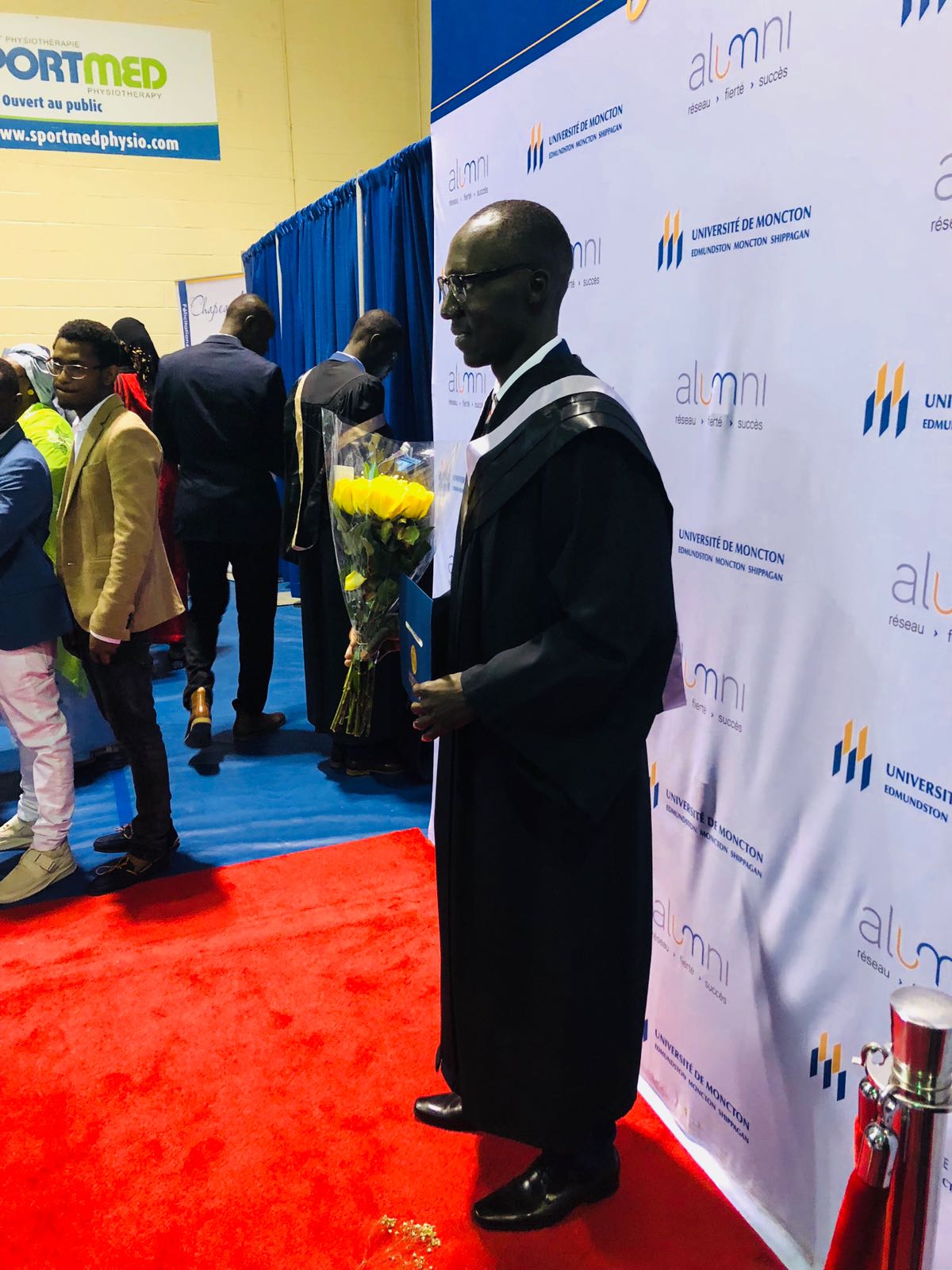 Saër Samb, le fils de Khadim Samb, décroche son Baccalauréat en sciences infirmières à l’Université de Moncton au Canada Saër Samb, le fils de Khadim Samb, décroche son Baccalauréat en sciences infirmières à l’Université de Moncton au Canada