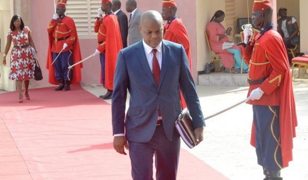 Démission du gouvernement : Dionne joue les pompiers, Mame Mbaye Niang intraitable