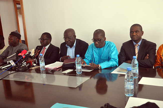 Plénière sur le parrainage : l’opposition significative appelle les Sénégalais à s’organiser pour faire échec à ce projet (Communiqué)