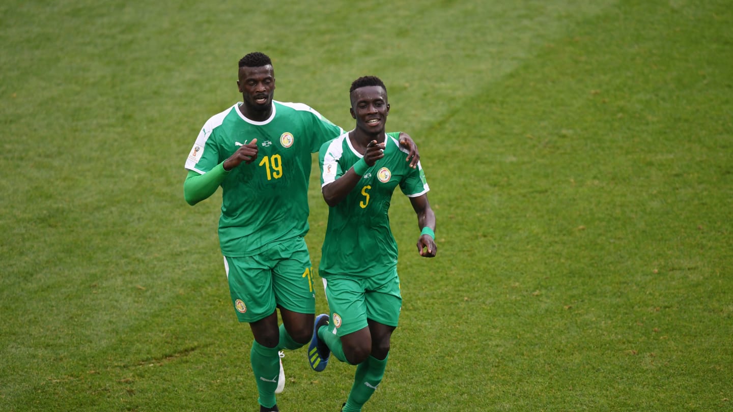 Photos : Idrissa Gana Guèye félicité par Mbaye Niang
