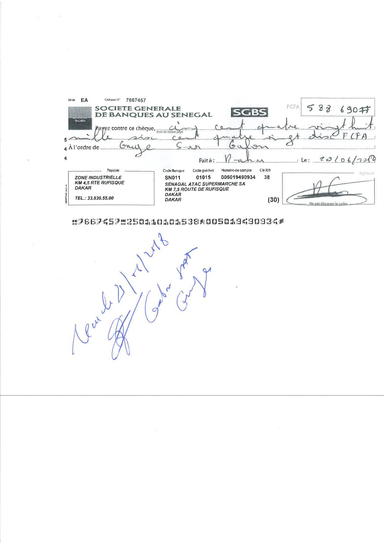  AUCHAN Retail Sénégal apporte la réplique suite aux accusations de vente de croquettes périmées pour chiens 