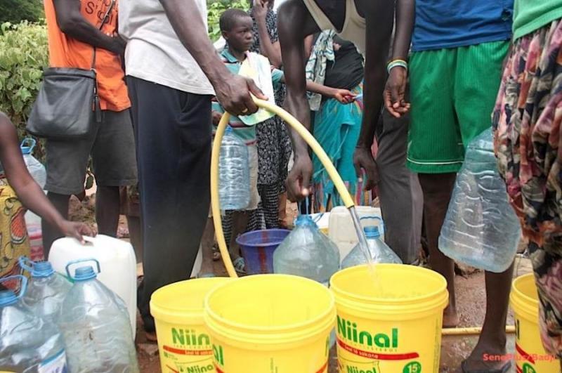 Épidémie de diarrhée présumée à Djeddah Thiaroye Kao : les habitants dénoncent l’eau « puante » de la SDE
