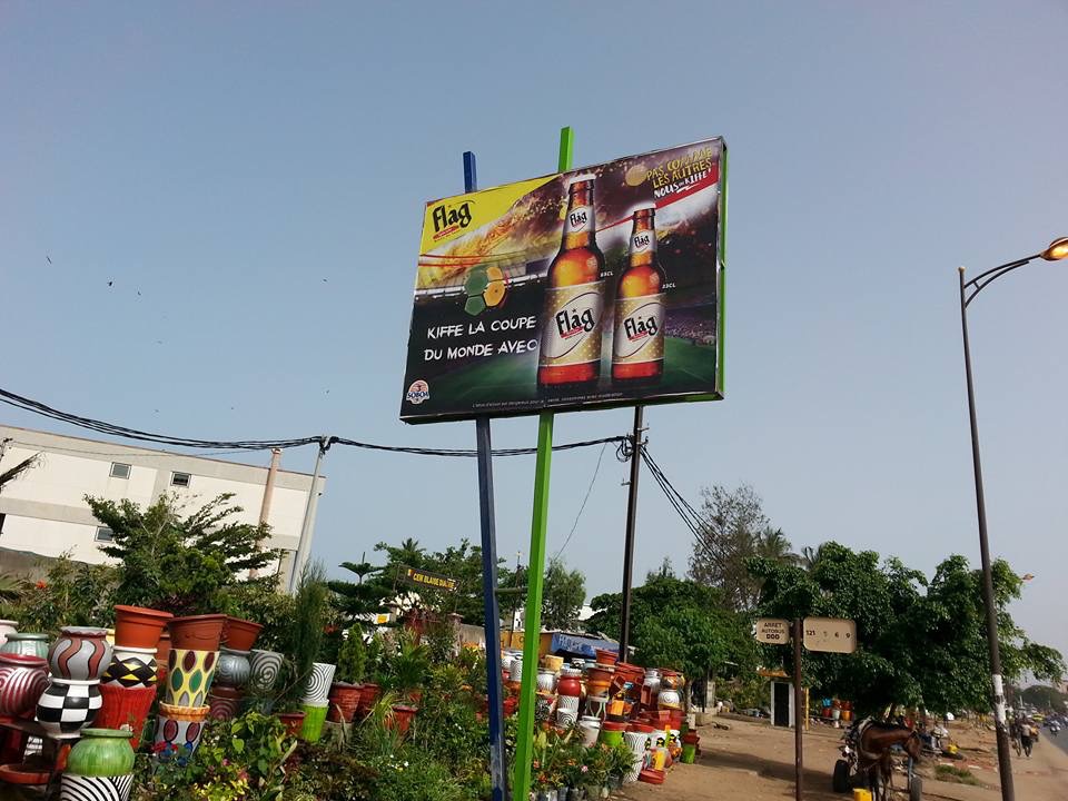 ATTENTION : Promotion de l'alcool devant le lycée Blaise Diagne et l'E.N.A : Le Sénégal est devenu un bateau ivre, XAALASS