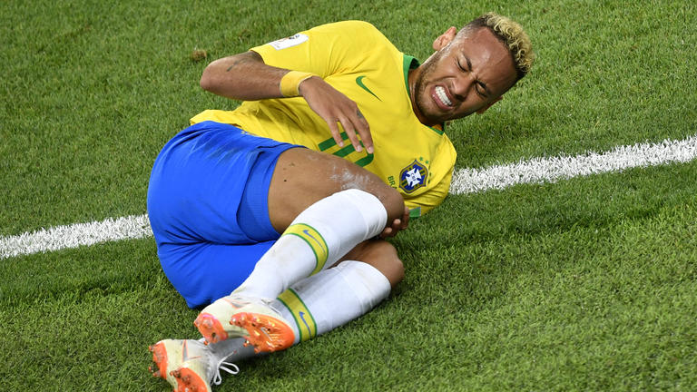 Coupe du monde 2018 : Les plus beaux Trolls de la roulade de Neymar sur Twitter