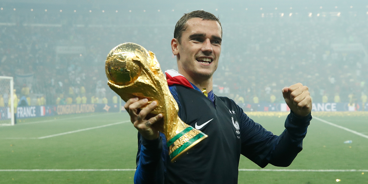 Antoine Griezmann : « J’ai vu mon père et ma mère qui m’ont laissé partir à 13 ans »