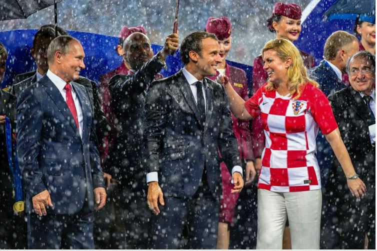 Photos: Emmanuel Macron et la présidente croate Kolinda Grabar-Kitarovic, comme dans un conte de fées