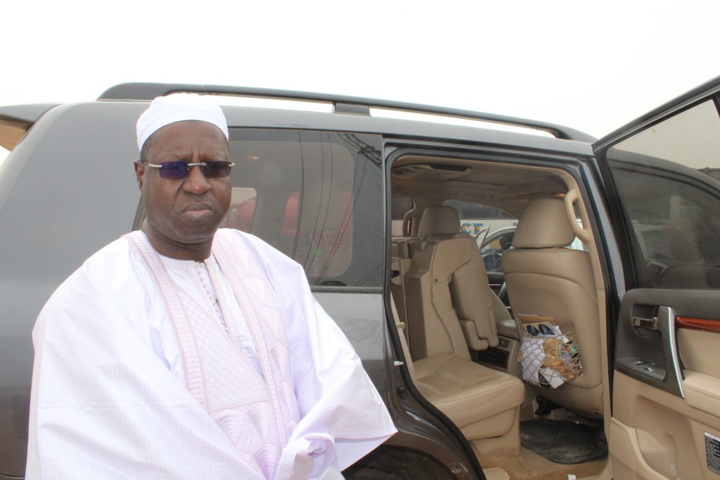 Les partisans du Me Alioune Badara Cissé ouvrent le feu sur Abdou Karim Sall