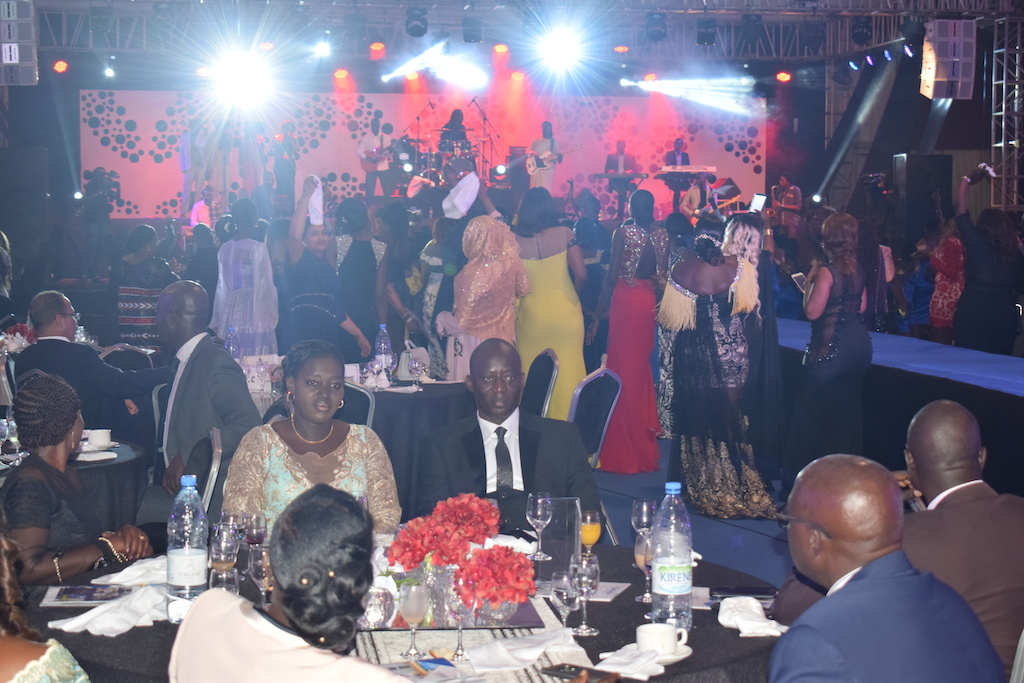 27 photos : Le Gala du Fonds de Solidarité de la Gendarmerie Nationale du Sénégal avec You