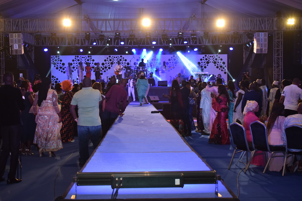 27 photos : Le Gala du Fonds de Solidarité de la Gendarmerie Nationale du Sénégal avec You 27 photos : Le Gala du Fonds de Solidarité de la Gendarmerie Nationale du Sénégal avec You