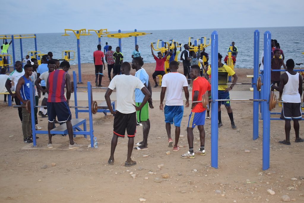 10 photos : Les Sénégalais en mode sport fitness sur le parcours sportif de la Corniche de Dakar