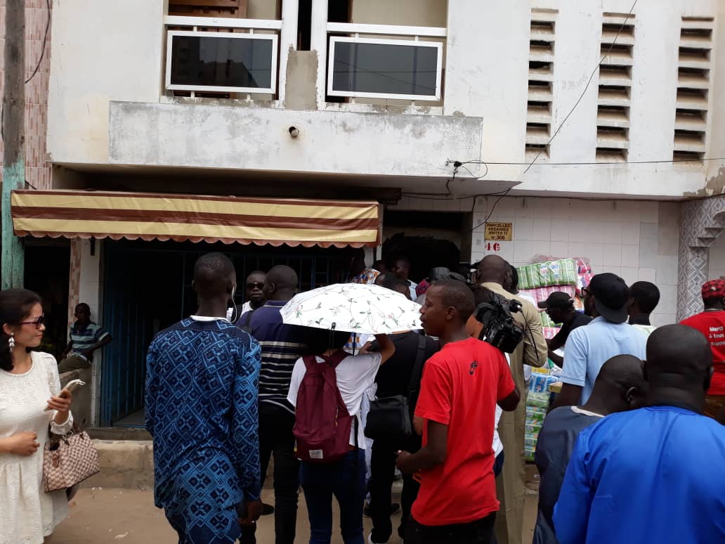 Photos : Modou Lô au chevet des orphelins du centre Keur Serigne Saliou