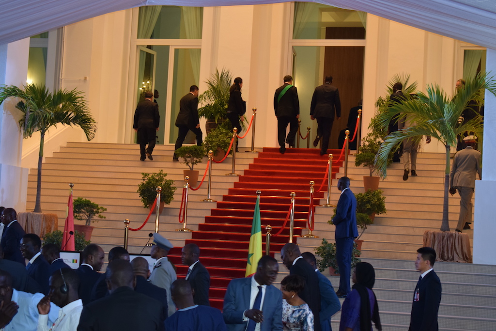 Les images de la visite du président Chinois Xi Jinping, longtemps tenue ... ( Suite )