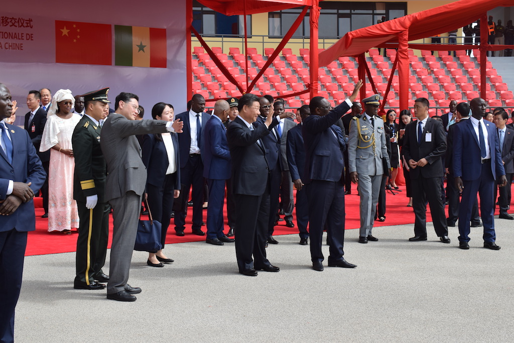 Photos : Remise des clés de l’arène nationale par le président chinois