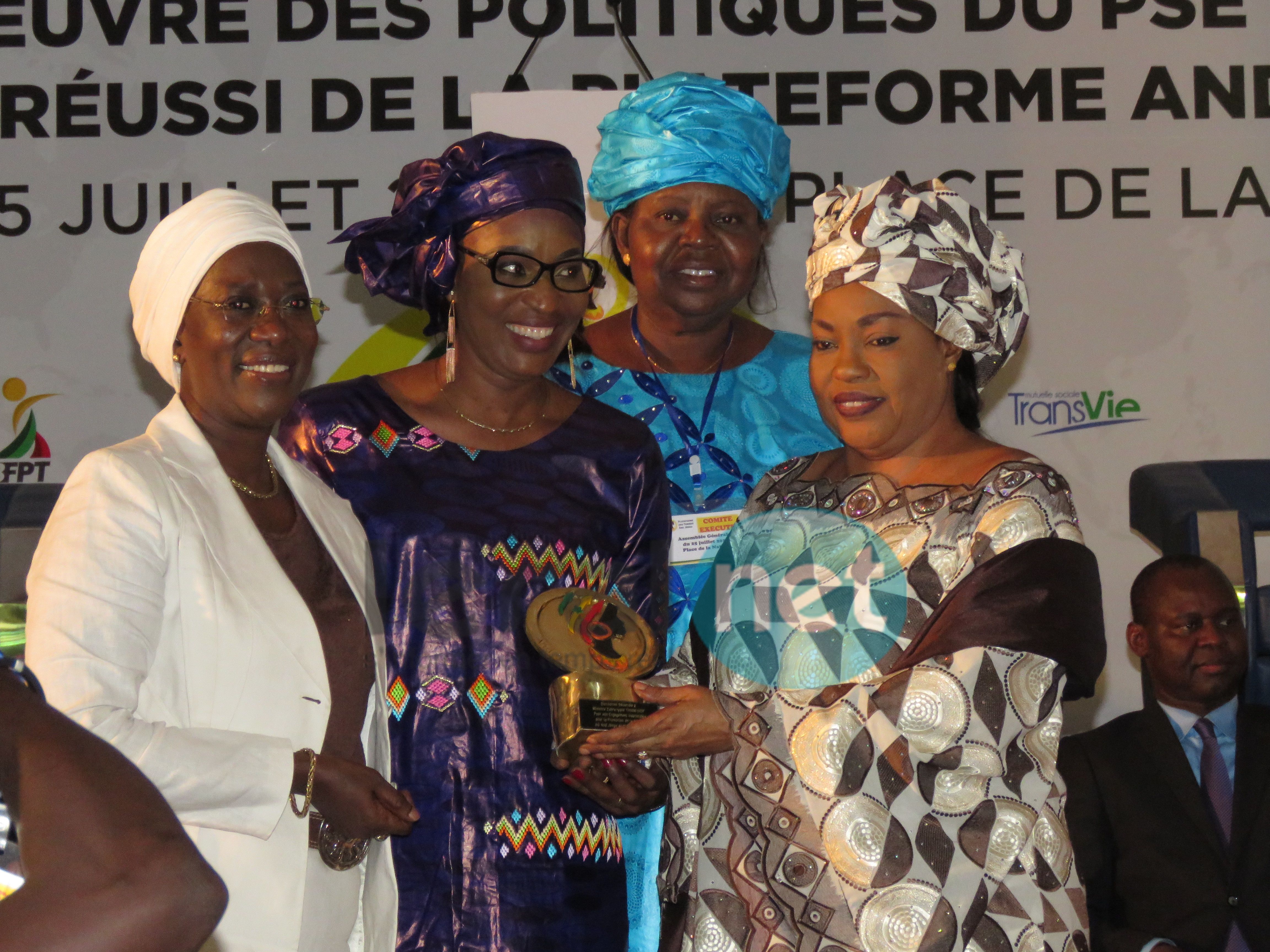 Photos : L'Assemblée Générale de Partage des Initiatives de la Plateforme des Femmes « AND JEEGO »