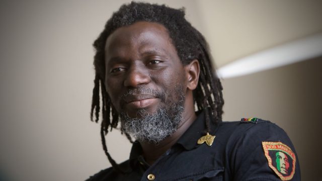 Tiken Jah Fakoly sur les rejets de candidature: " Que ce qui est arrivé en Côte d’Ivoire serve de leçon aux Sénégalais"