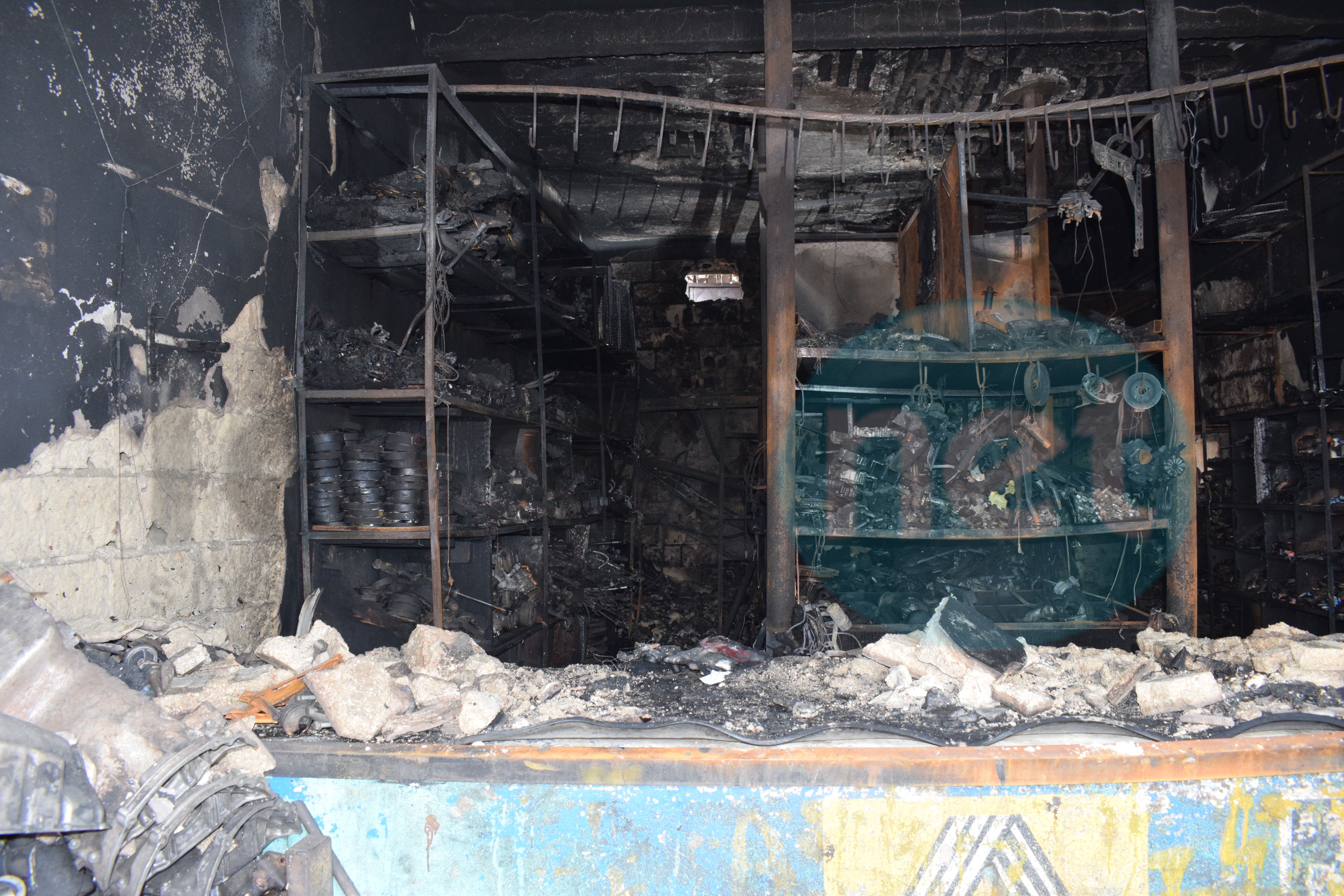 Photos : les images du violent incendie à Thiaroye