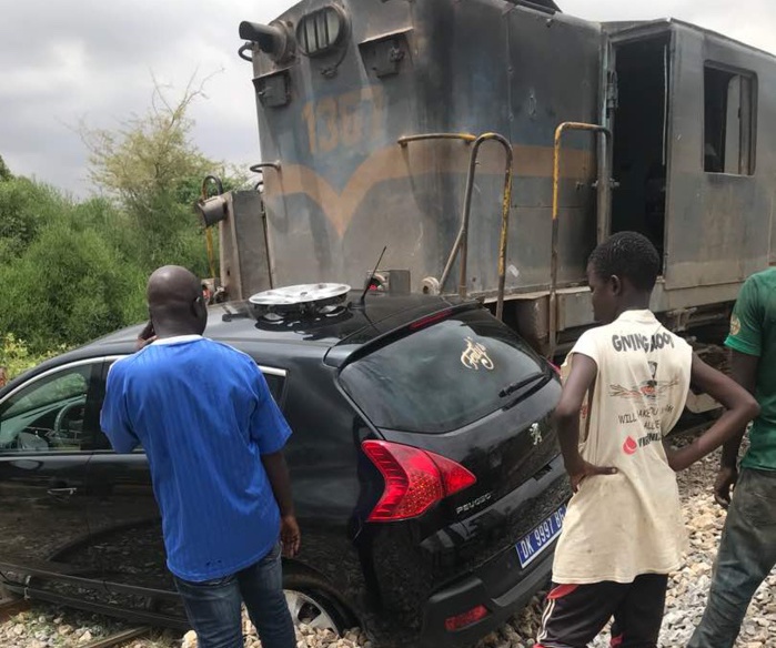 Vidéo- Il a failli être broyé par un train à Thiès