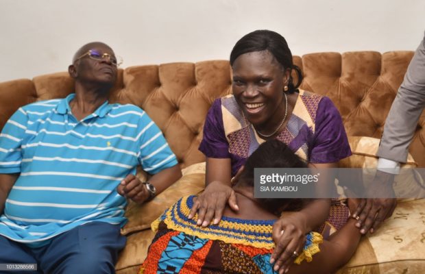 À peine libérée, Simone Gbagbo choisit et prévient : "Nous allons marcher vers le pouvoir"