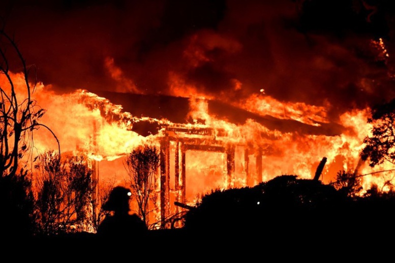Urgent- Le marché Tilène de Ziguinchor ravagé par les flammes : près d'un milliard FCfa partis en fumée