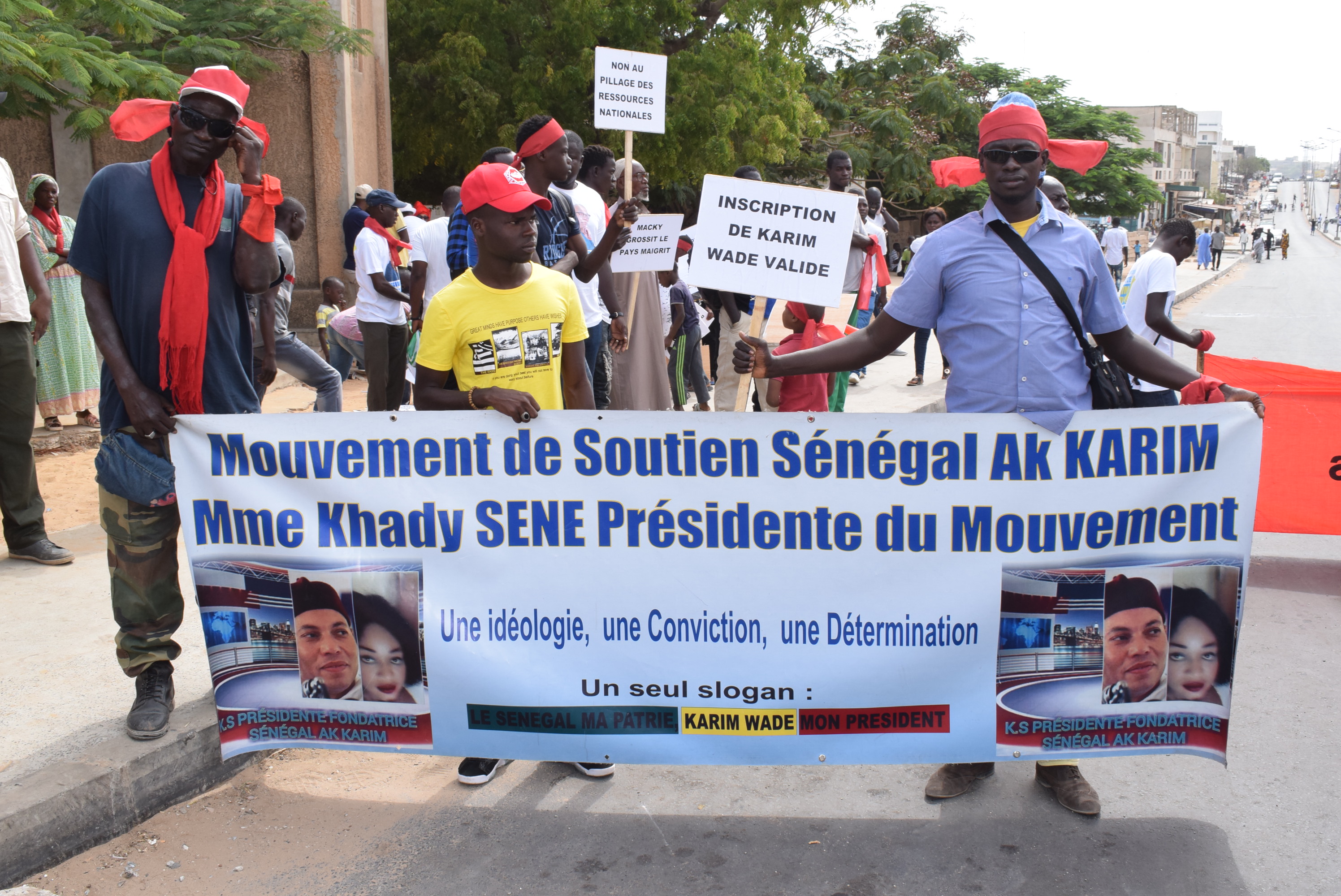 Photos : les images de la marche du Front de Résistance Nationale (FRN) à Guédiawaye et Pikine 