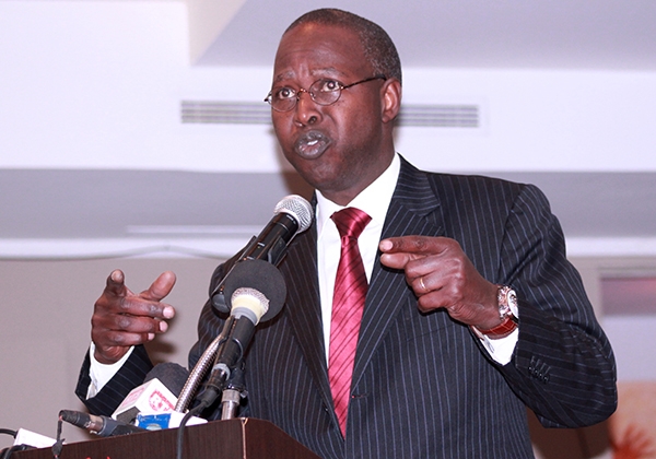 Incendie du marché Tilène : le Premier ministre recadre Abdoulaye Baldé…